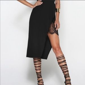 RUNAWAY Black Pencil Lace Slit Skirt